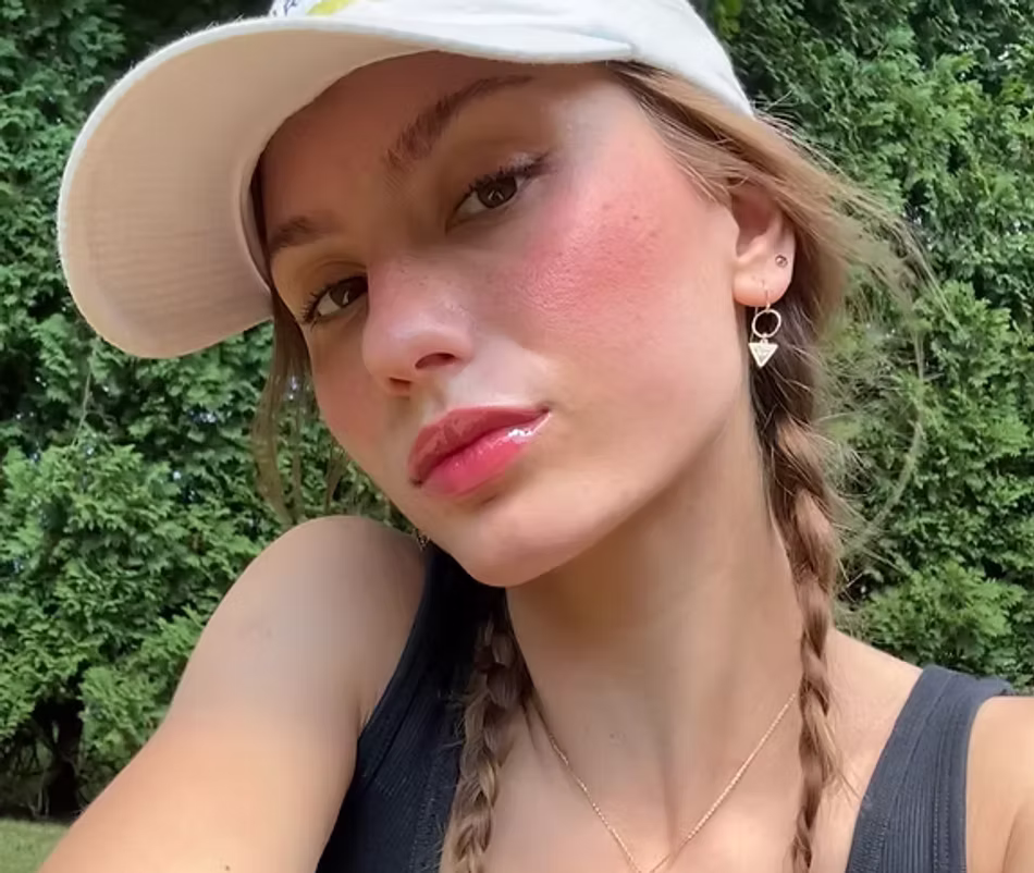 Olivia Izikson