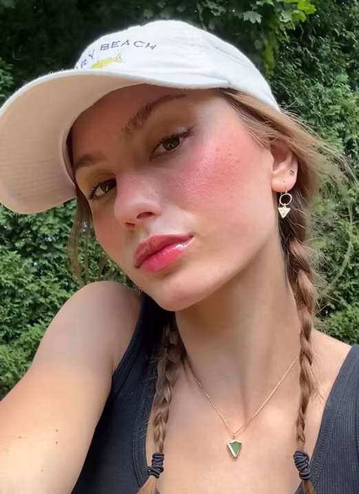 Olivia Izikson